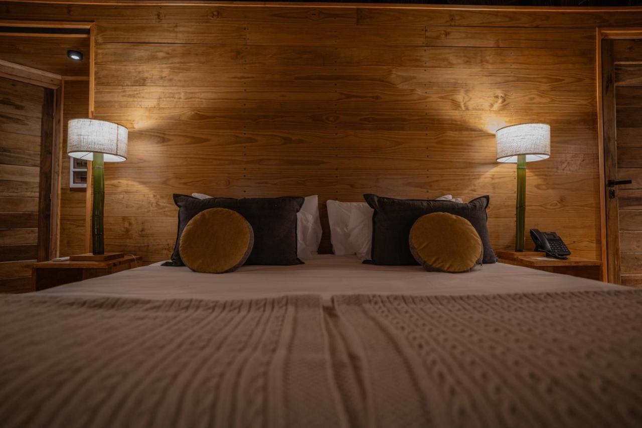 Reserva Natural Iguazu - Pristine Luxury Camp Puerto Libertad エクステリア 写真
