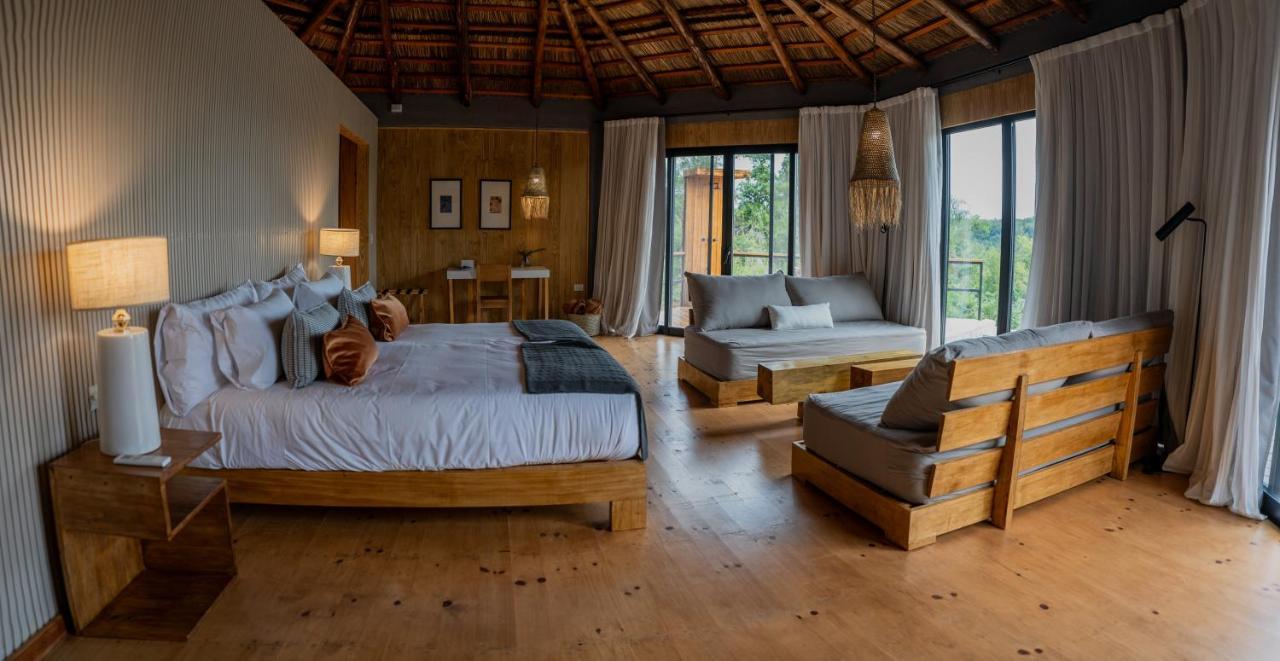 Reserva Natural Iguazu - Pristine Luxury Camp Puerto Libertad エクステリア 写真